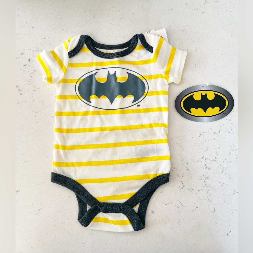 Batman Baby Onesie Black, Yellow and White with Logo Size 3 Months NWT